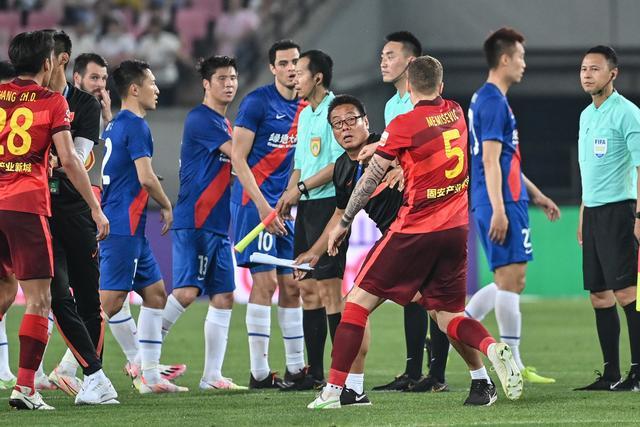 特朗普亲自迎接习近平 传递何种外交信号？